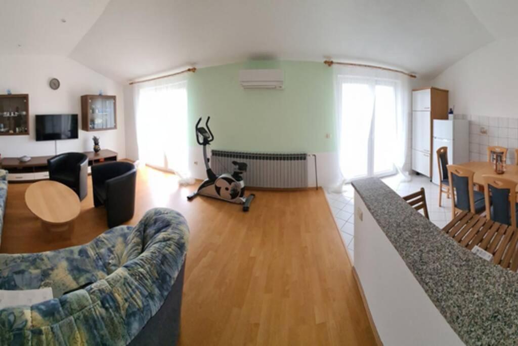 Mitros Apartment 말린스카 외부 사진